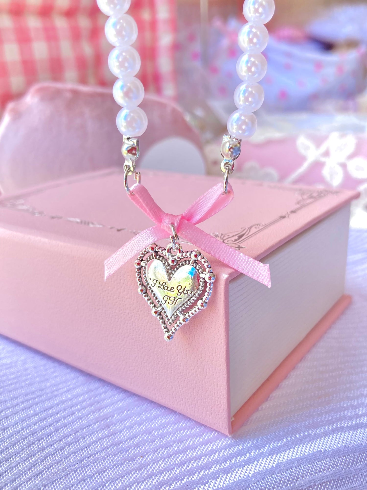 Collares