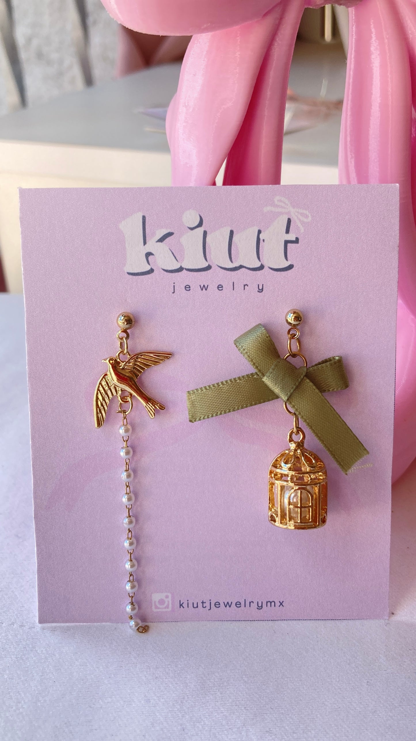Aretes Bird