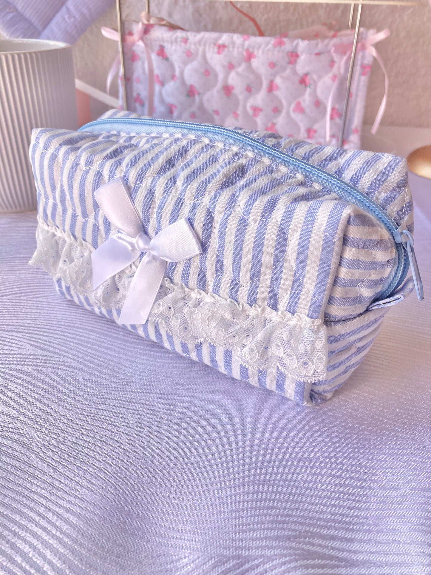 Regalo GRATIS por agregar $1989 a tu carrito | Bolsito cosmetiquero  (Aleatorio)