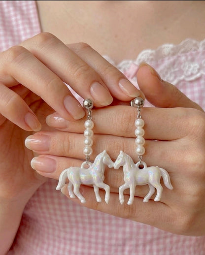 Aretes Horses