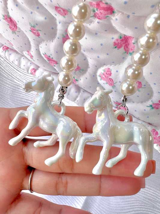 Aretes Horses