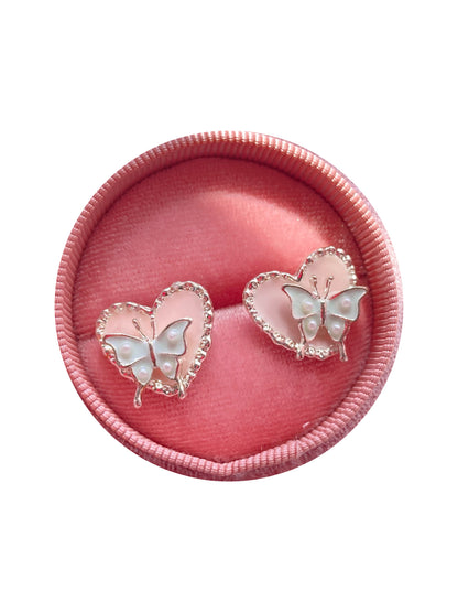 Aretes Female