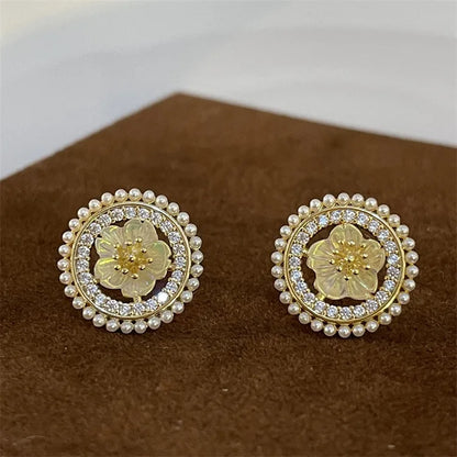 Aretes de flor de perlas oro